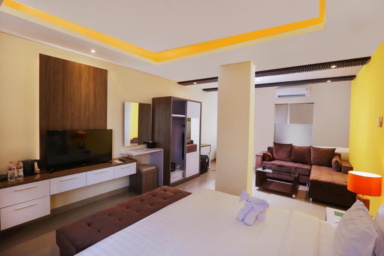 Canggu Dream Village Hotel And Suites Exterior photo