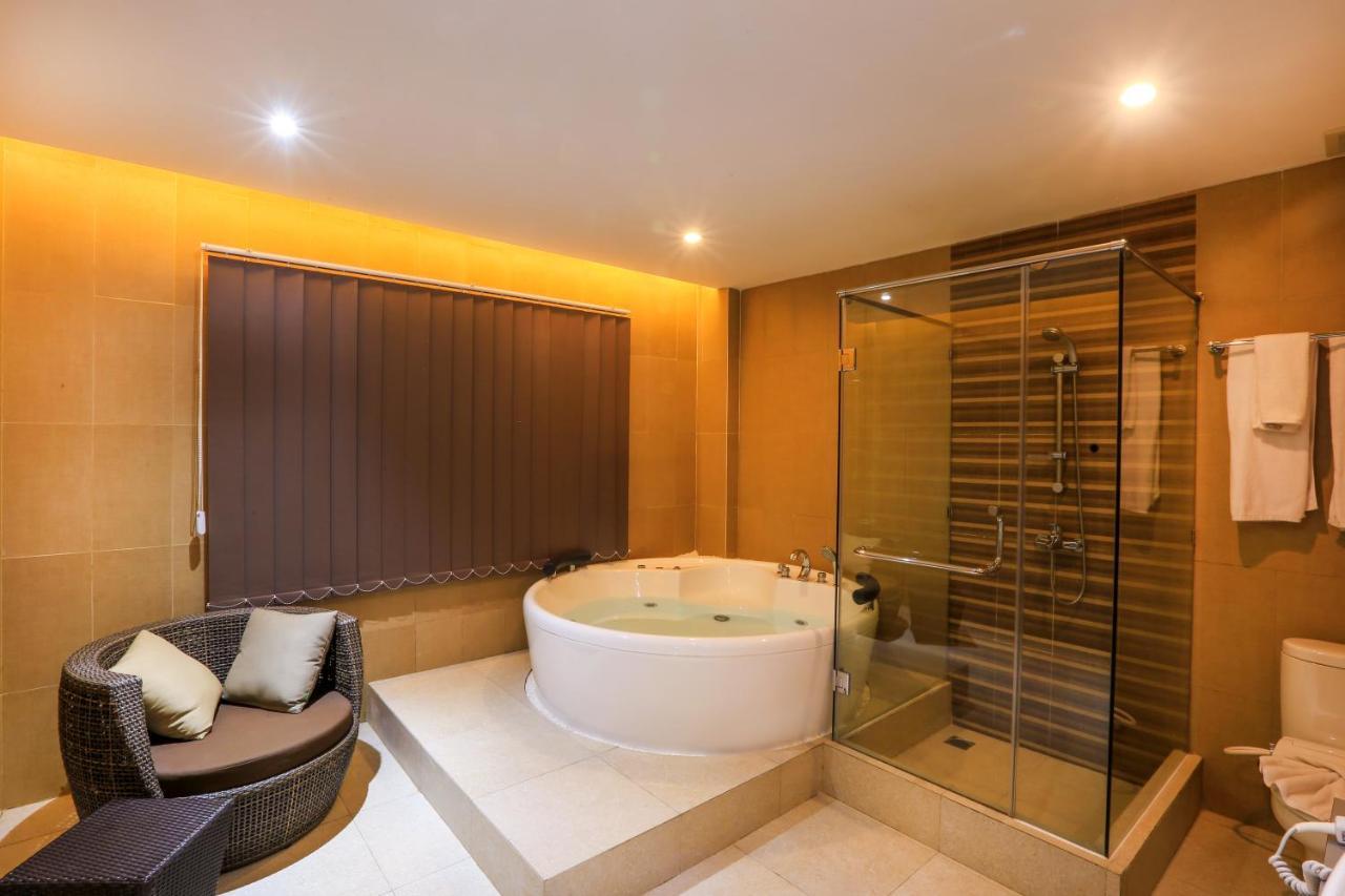 Canggu Dream Village Hotel And Suites Exterior photo